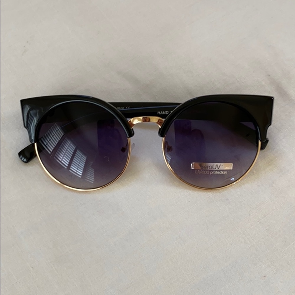 Zero UV Black + Gold Round Sunglasses